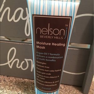 Nelsonj Beverly Hills moisture healing mask